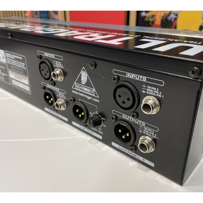 Behringer FBQ3102 Ultragraph PRO
